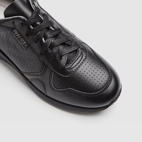 Winnie II Black/Black